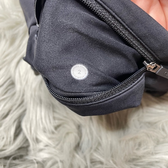 SOLD MERCARI Lululemon speed up shorts - Picture 2 of 3